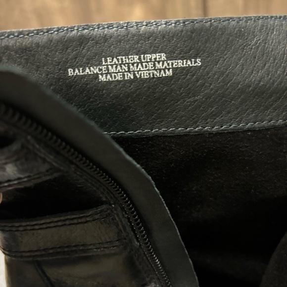 Born Vivi Black Leather Three Buckled moto Ankle Boots Size 7.5 Almond Toe - Picture 10 of 14